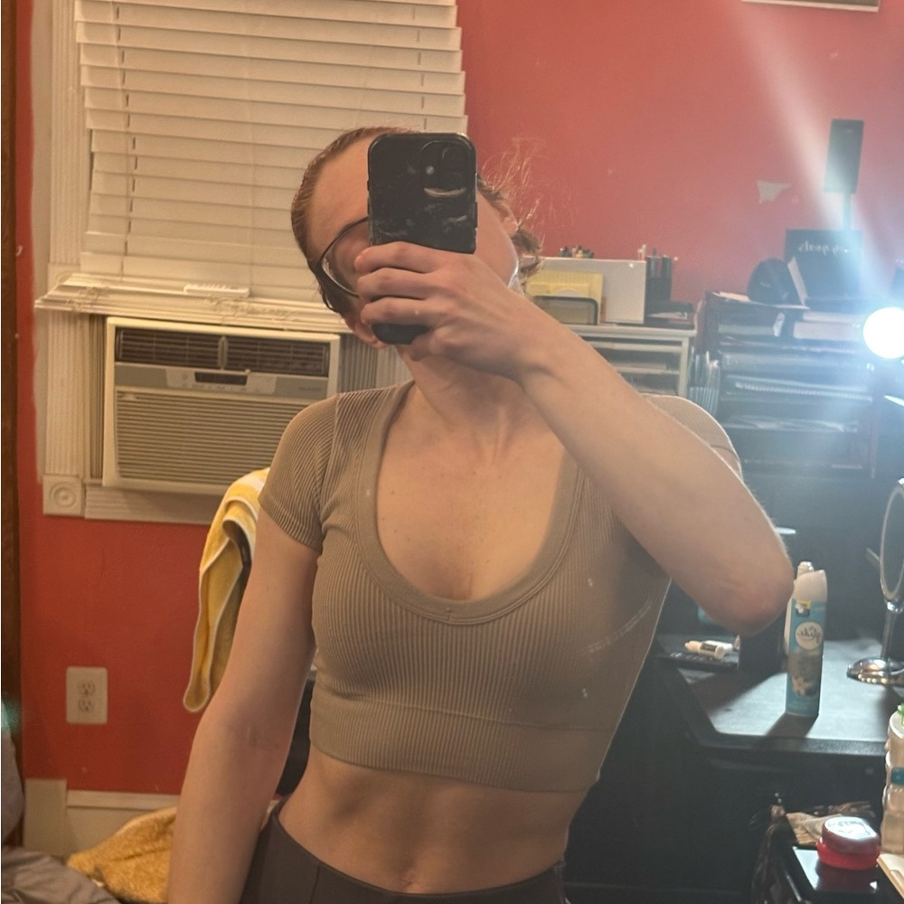 Garage Beige Ribbed Crop Top - Picture 3 of 10